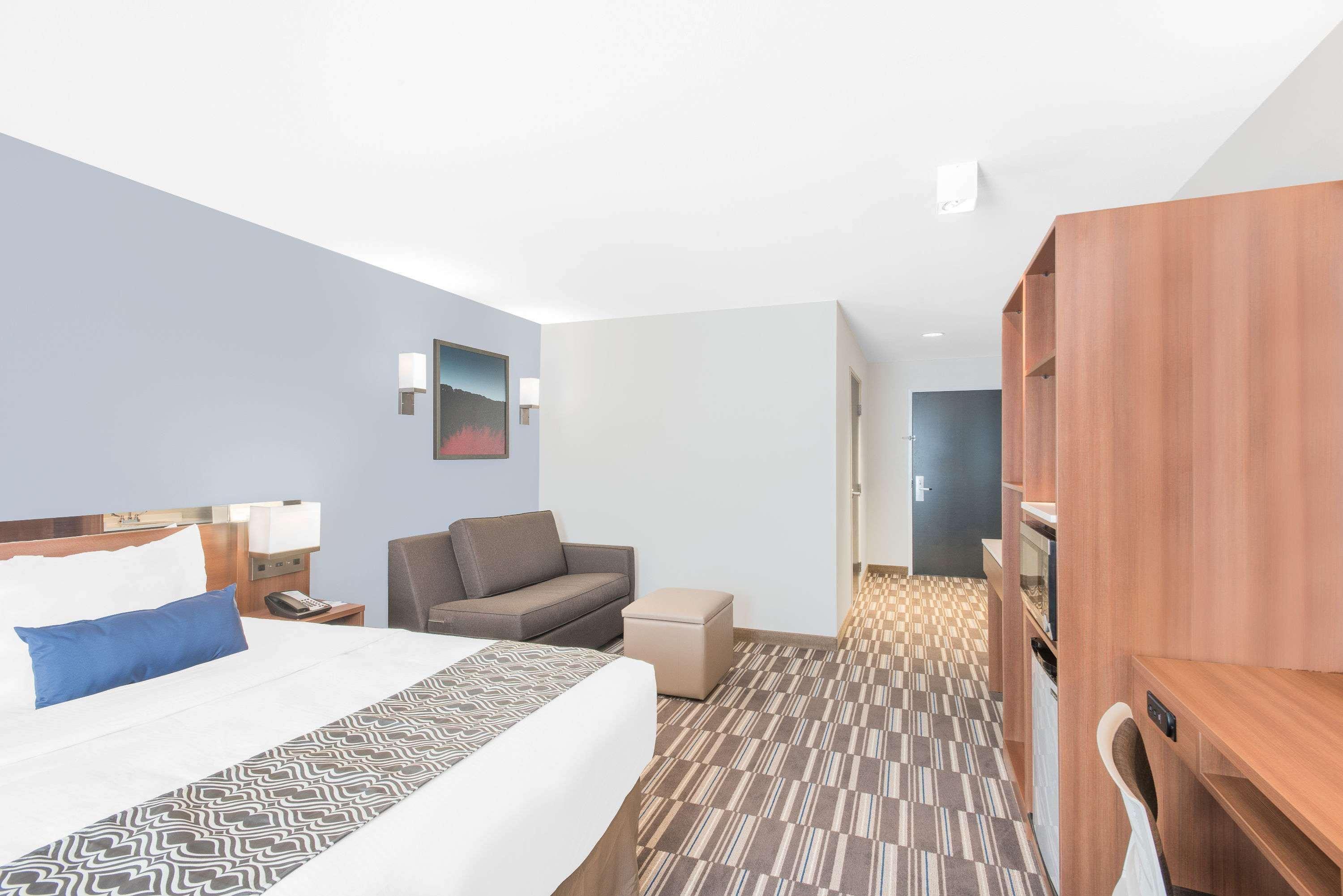 Microtel Inn & Suites By Wyndham Binghamton Bagian luar foto