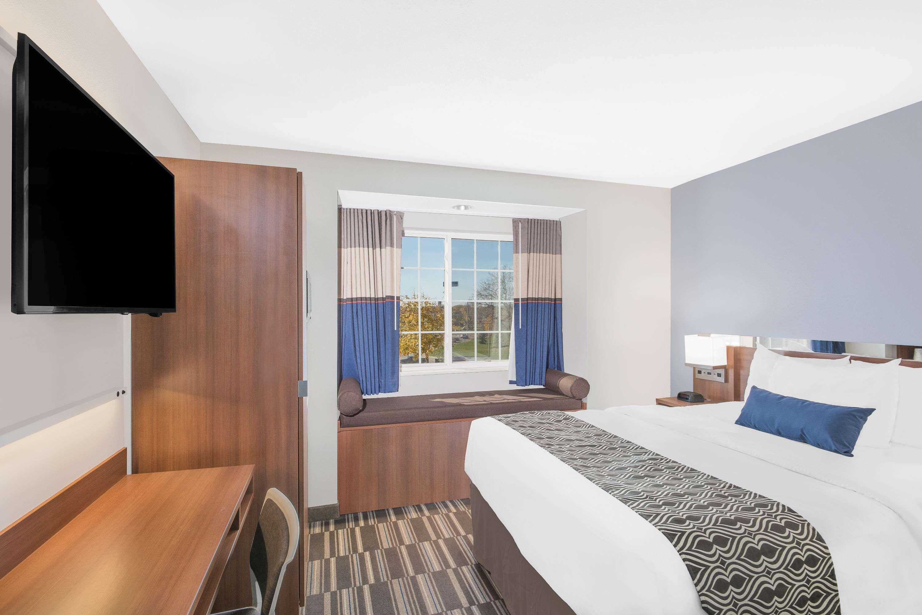 Microtel Inn & Suites By Wyndham Binghamton Bagian luar foto